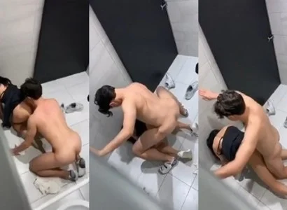 Hai người trong WC quán bar bị lén quay lúc quan hệ trong nhà vệ sinh